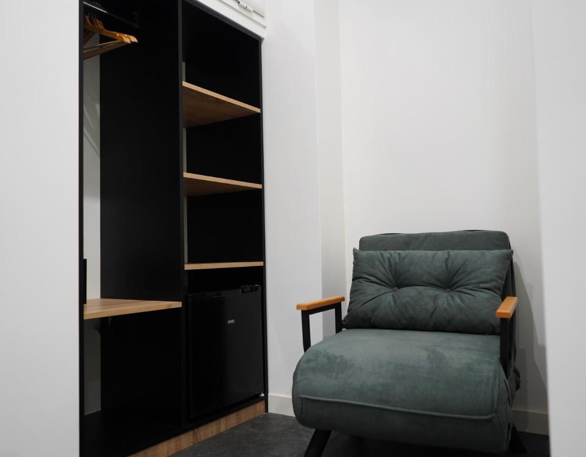 나폴리 Dimora Metro Santacroce B&B 외부 사진
